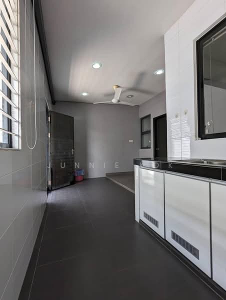 Rumah Teres 2.5-Tingkat untuk Dijual di Kota Kinabalu (Sabah) - Junnie Kok - Kitchen - PropertyGuru.com.my