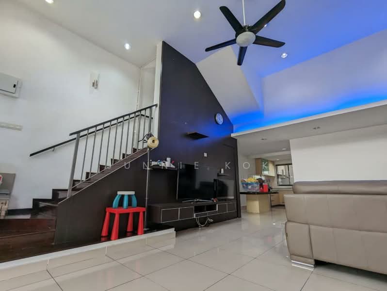 Rumah Teres 2.5-Tingkat untuk Dijual di Kota Kinabalu (Sabah) - Junnie Kok - Living Room - PropertyGuru.com.my