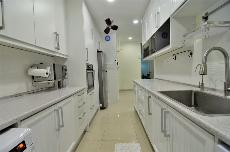 Service Residence for Sale at Saville @ Melawati - Hairul Ramli - Kitchen - PropertyGuru.com.my
