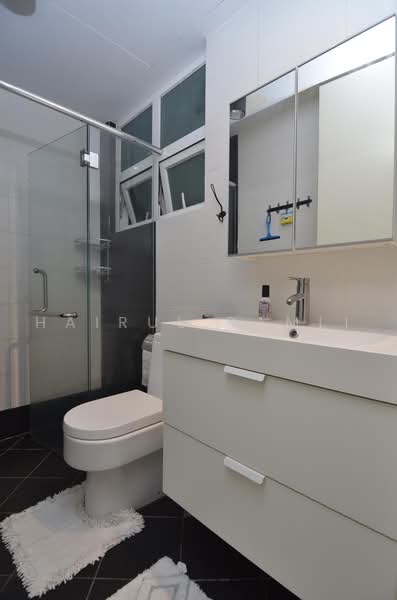 Service Residence for Sale at Saville @ Melawati - Hairul Ramli - Bathroom - PropertyGuru.com.my