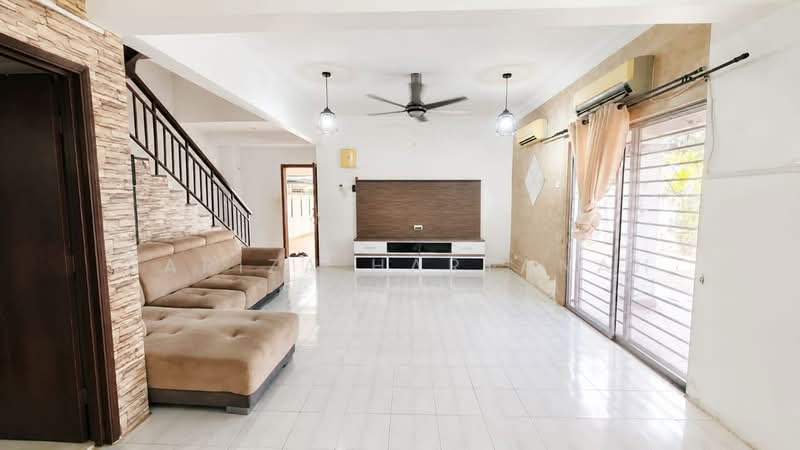 2-storey Terraced House for Sale in Bandar Saujana Putra (Tanjong Duabelas) - Sariza Hartanah - PropertyGuru.com.my