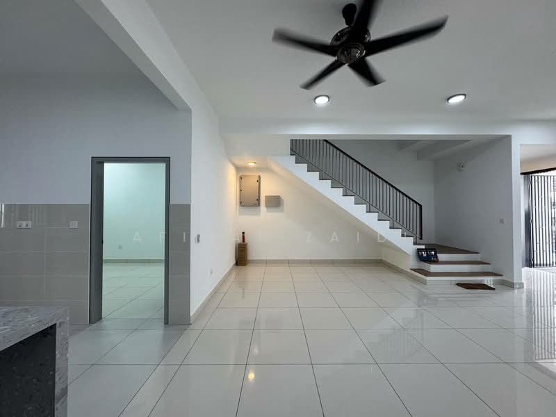 2-storey Terraced House for Rent in Elmina (Shah Alam) - Afiqah zaidi - Living Room - PropertyGuru.com.my