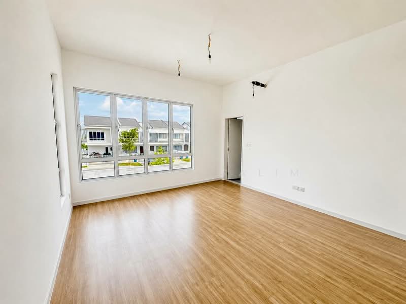 Rumah Teres 2-Tingkat untuk Dijual di Bandar Gamuda Cove (Dengkil) - Adibah Salim - Living Room - PropertyGuru.com.my