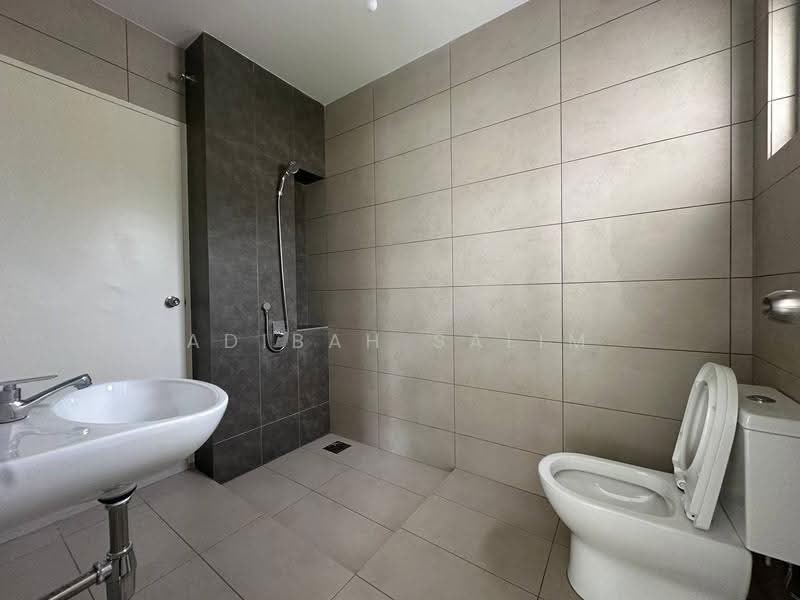 Rumah Teres 2-Tingkat untuk Dijual di Bandar Gamuda Cove (Dengkil) - Adibah Salim - Bathroom - PropertyGuru.com.my