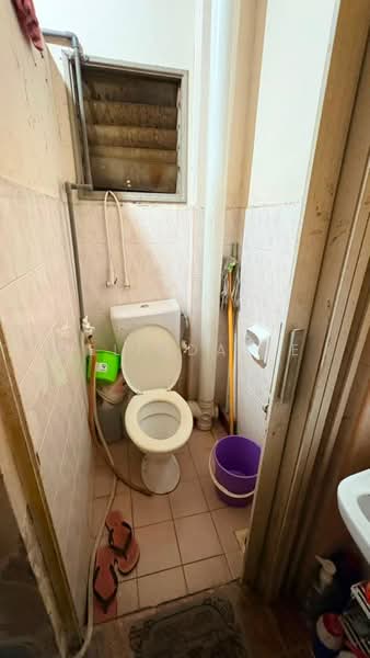 Rumah Flat untuk Dijual di Taman Impian Emas - Melinda Ee - Bathroom - PropertyGuru.com.my