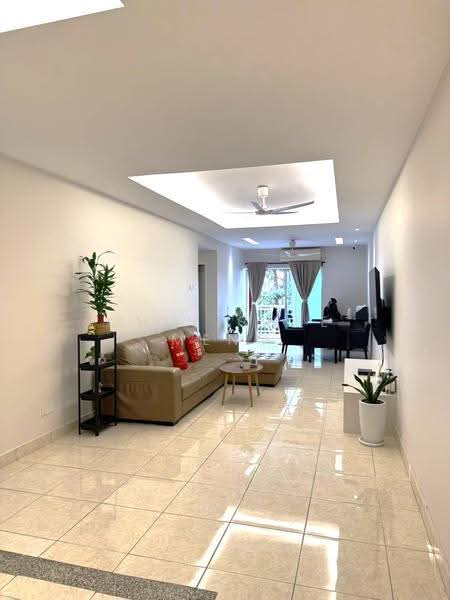 Condominium for Sale at Ketumbar Hill - Chin Chee Meng - Living Room - PropertyGuru.com.my