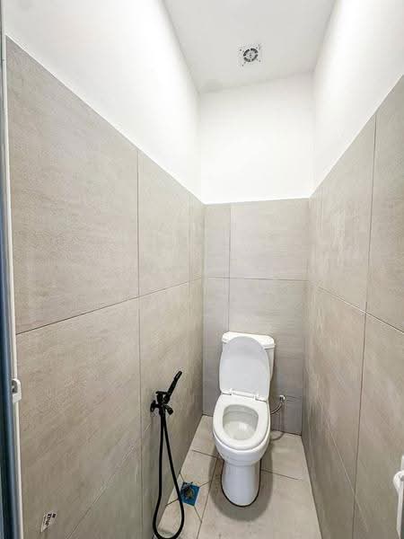 1-storey Terraced House for Sale in Bandar Baru Sri Petaling (Sri Petaling) - Farhan Rafael - Bathroom - PropertyGuru.com.my