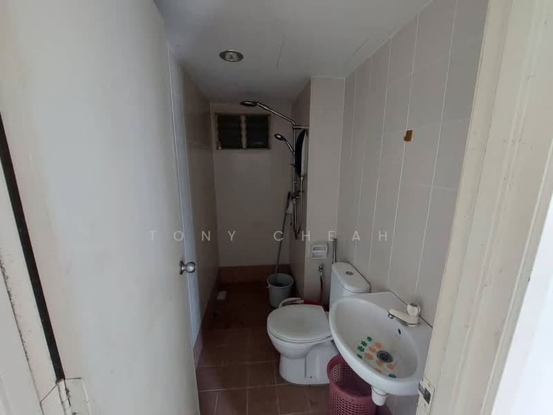 Pangsapuri untuk Dijual di Melody Homes - Tony Cheah - Bathroom - PropertyGuru.com.my