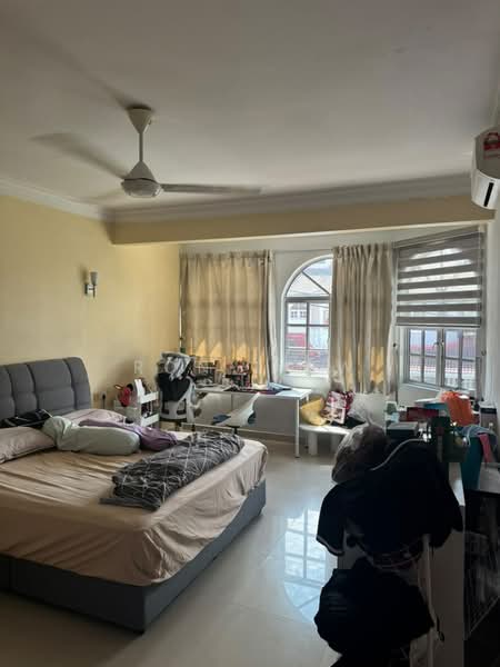 2-storey Terraced House for Sale in Seri Kembangan (Selangor) - Ron Liew - Bedroom - PropertyGuru.com.my