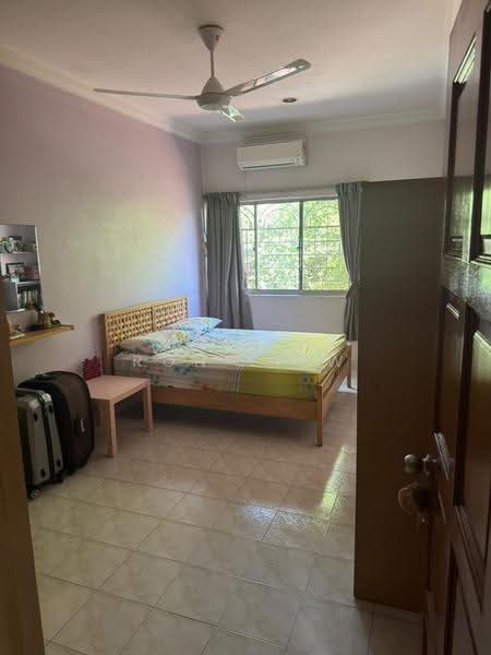 2-storey Terraced House for Sale in Seri Kembangan (Selangor) - Ron Liew - Bedroom - PropertyGuru.com.my