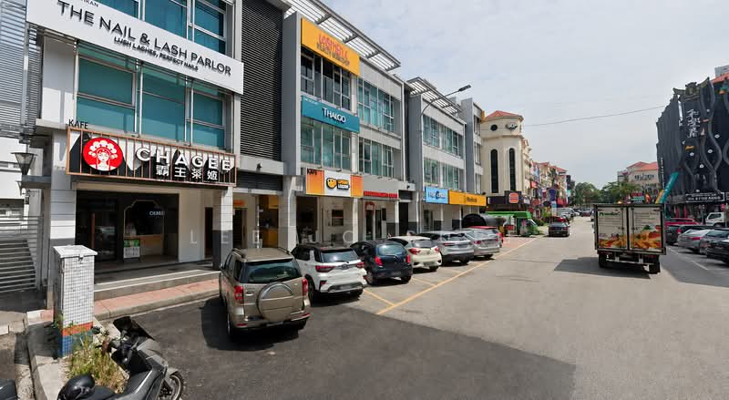Shop for Rent in Dataran Sunway (Kota Damansara) - Lee Jo Surf - Exterior - PropertyGuru.com.my