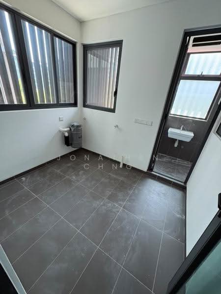 Condominium for Sale at The Light Collection IV - Jonathan Chng - Bathroom - PropertyGuru.com.my