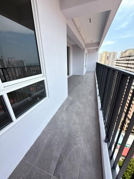 Kondominium untuk Dijual di Jelutong Central Residence - Darren Lye - Balcony - PropertyGuru.com.my