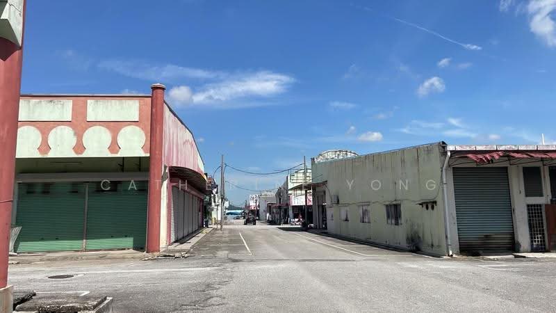 Shop for Sale in Nilai 3 Wholesale Centre (Nilai) - Catherine Yong - Exterior - PropertyGuru.com.my