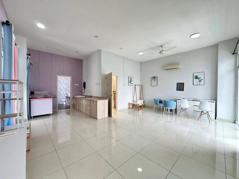 Rumah Kluster untuk Dijual di Taman Nusa Sentral (Iskandar Puteri (Nusajaya)) - Daniel Yong - Living Room - PropertyGuru.com.my