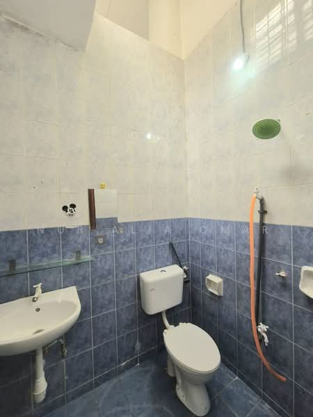 Rumah Teres 1-Tingkat untuk Dijual di Shah Alam (Selangor) - Nur Alia Omar - Bathroom - PropertyGuru.com.my
