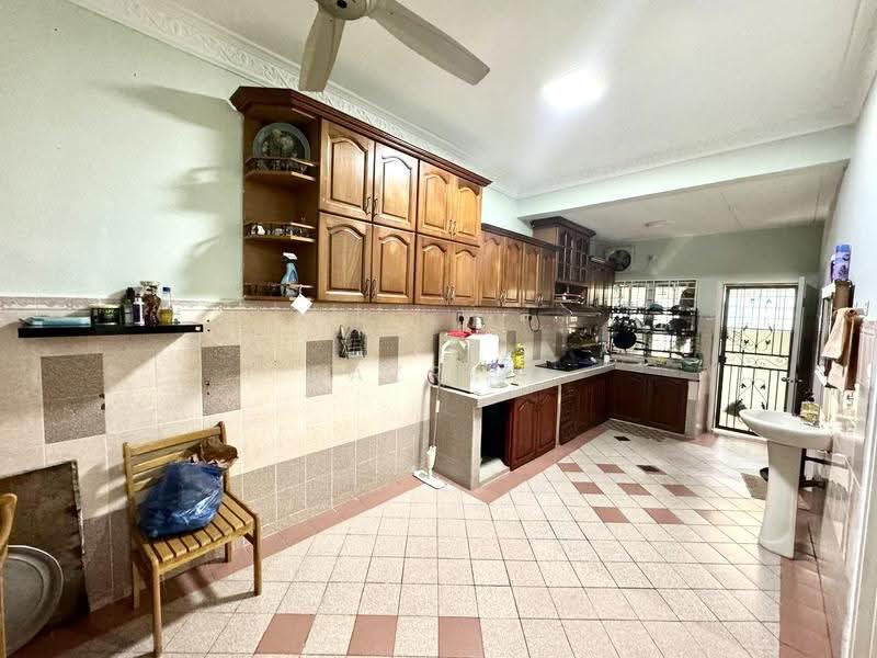 Rumah Teres 2-Tingkat untuk Dijual di Bandar Baru Bangi (Selangor) - Fazri . - Kitchen - PropertyGuru.com.my
