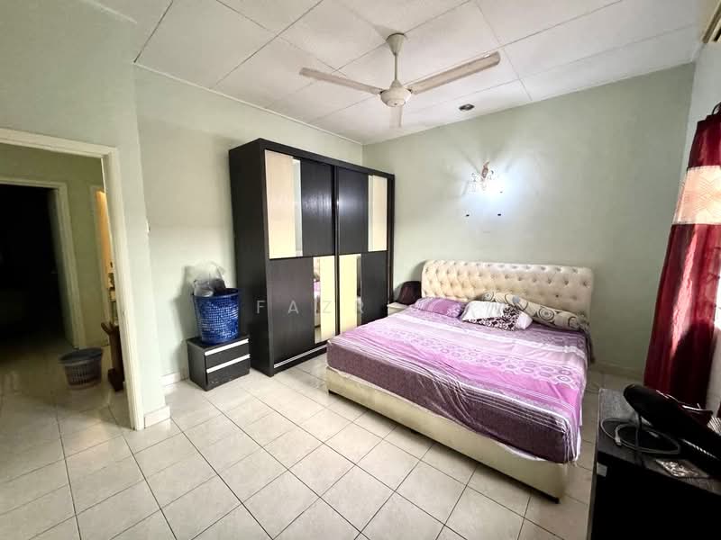 Rumah Teres 2-Tingkat untuk Dijual di Bandar Baru Bangi (Selangor) - Fazri . - Bedroom - PropertyGuru.com.my