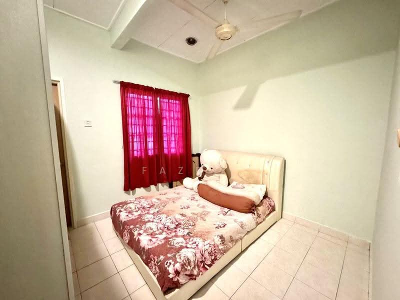 Rumah Teres 2-Tingkat untuk Dijual di Bandar Baru Bangi (Selangor) - Fazri . - Bedroom - PropertyGuru.com.my