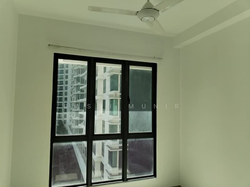 Kediaman Servis untuk Dijual di KL Traders Square - Basri Munir - View - PropertyGuru.com.my