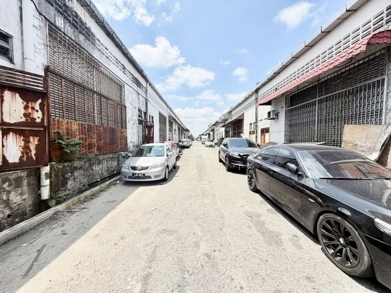 Terrace Factory for Sale in Bandar Baru Permas Jaya (Permas Jaya) - Yik Tat - Exterior - PropertyGuru.com.my