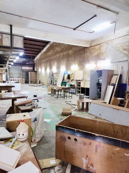 Terrace Factory for Sale in Bandar Baru Permas Jaya (Permas Jaya) - Yik Tat - Interior - PropertyGuru.com.my
