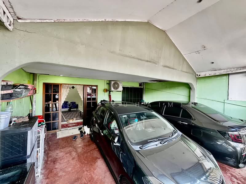 1-storey Terraced House for Sale in Kota Sarang Semut (Kedah) - Abdul Muhaimin - Car Park - PropertyGuru.com.my