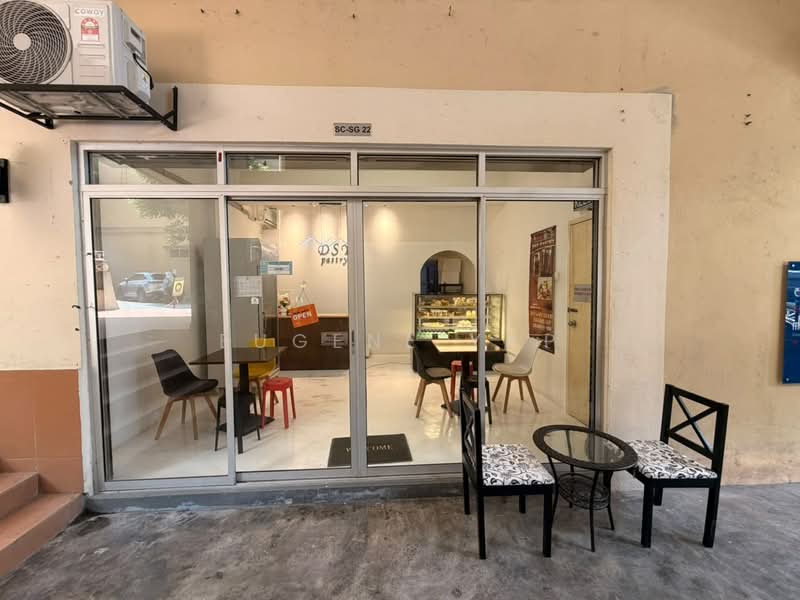 Shop for Sale in Ukay Perdana (Ulu Kelang) - Eugene Yap - Entrance - PropertyGuru.com.my
