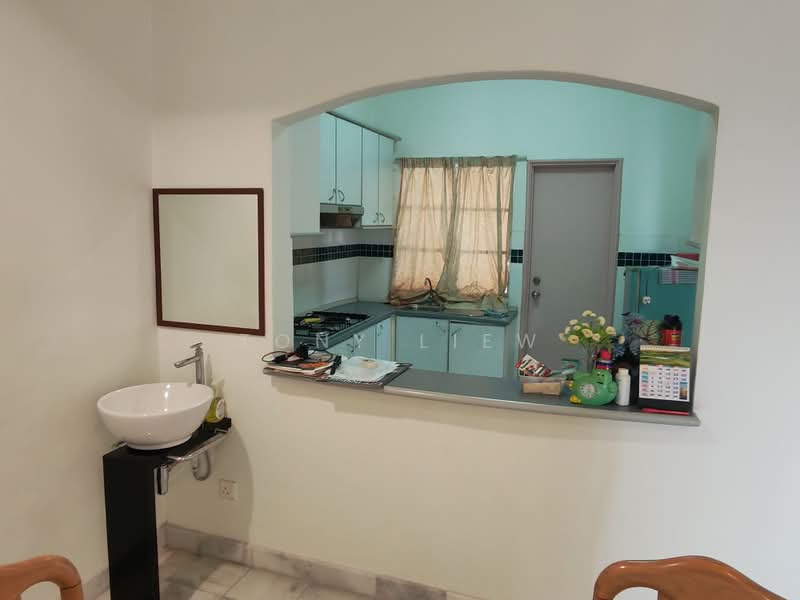Kondominium untuk Dijual di Puncak Athenaeum - Tony Liew - Kitchen - PropertyGuru.com.my