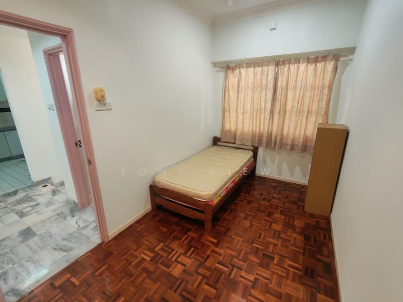 Kondominium untuk Dijual di Puncak Athenaeum - Tony Liew - Bedroom - PropertyGuru.com.my