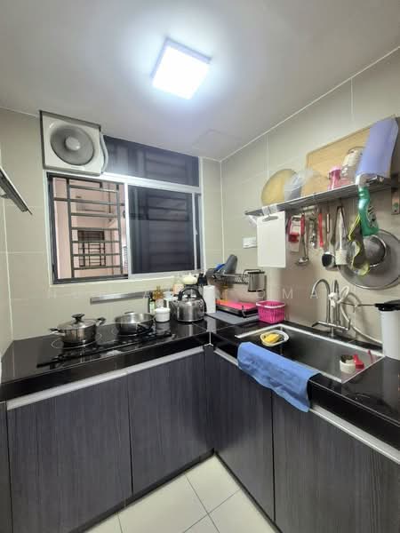 Apartment for Sale at Seri Kasturi Apartments - Nur Alia Omar - Kitchen - PropertyGuru.com.my