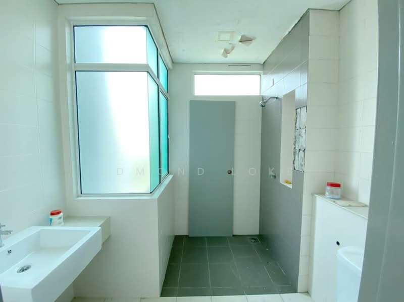 Rumah Teres 2.5-Tingkat untuk Dijual di One Sierra (Selayang) - Edmond Loke - Bathroom - PropertyGuru.com.my
