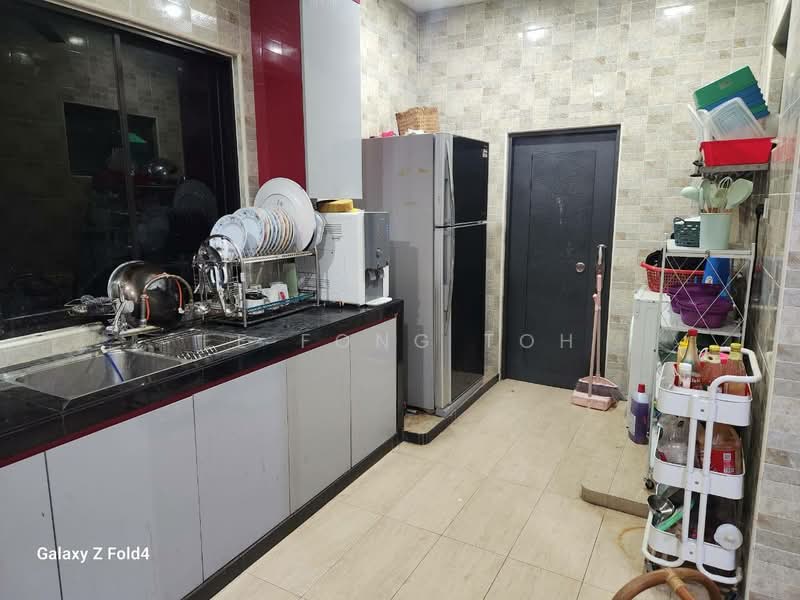 Rumah Berkembar untuk Dijual di Taman Universiti (Skudai) - Ee Fong Toh - Kitchen - PropertyGuru.com.my