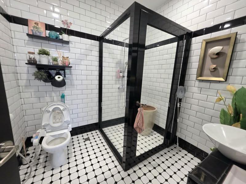 Rumah Teres 2.5-Tingkat untuk Dijual di Tanjung Tokong (Penang) - Kenneth Kung - Bathroom - PropertyGuru.com.my