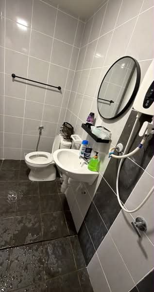 Pangsapuri untuk Disewa di Idaman BSP - Daniel Lam - Bathroom - PropertyGuru.com.my