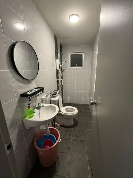 Pangsapuri untuk Disewa di Idaman BSP - Daniel Lam - Bathroom - PropertyGuru.com.my