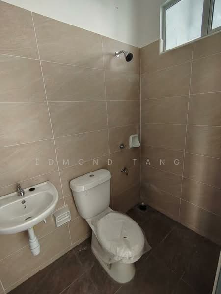 Rumah Teres 2-Tingkat untuk Dijual di Bandar Dato Onn (Tebrau) - Edmond Tang - Bathroom - PropertyGuru.com.my