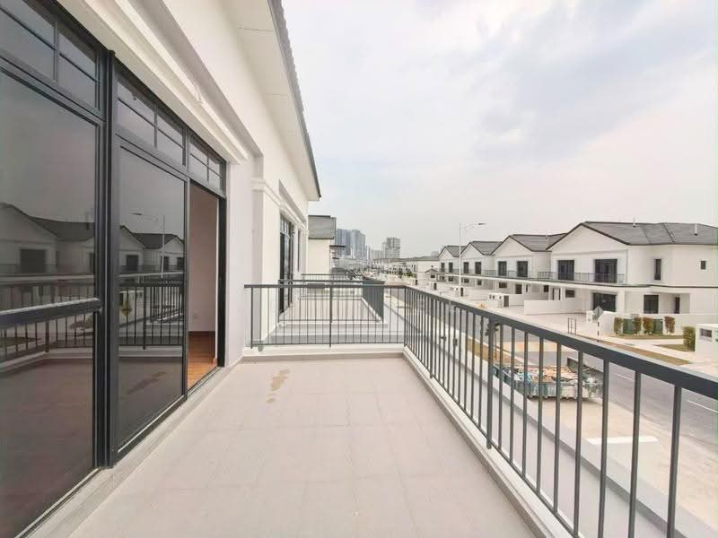 Cluster House for Sale in Eco Botanic (Iskandar Puteri (Nusajaya)) - Jeff Lee - Balcony - PropertyGuru.com.my