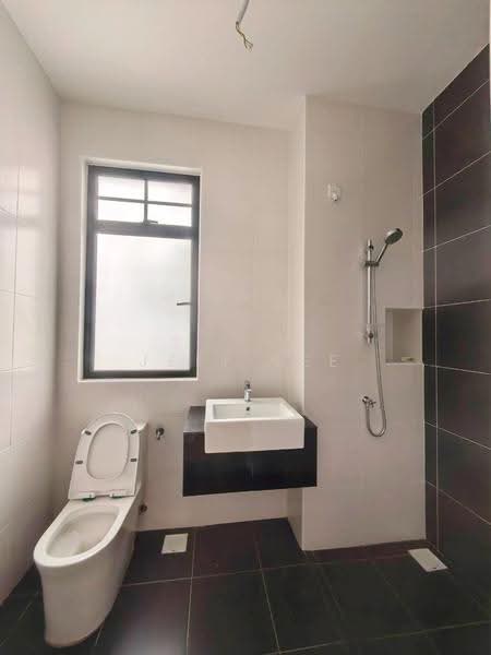 Cluster House for Sale in Eco Botanic (Iskandar Puteri (Nusajaya)) - Jeff Lee - Bathroom - PropertyGuru.com.my