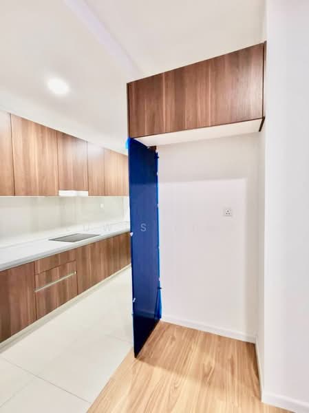 Condominium for Sale at Lakefront Residence - Luwis Ling - Kitchen - PropertyGuru.com.my