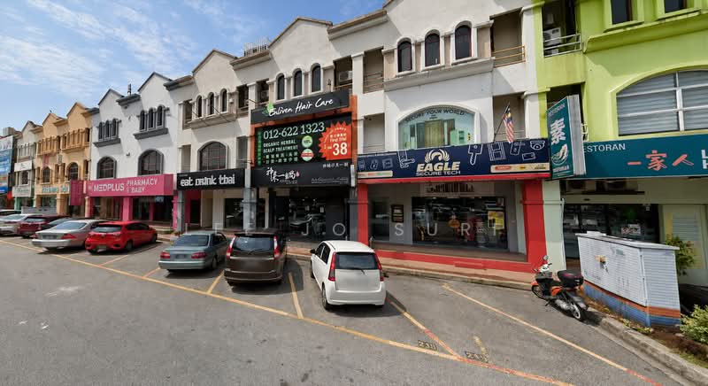 Shop for Rent in Dataran Sunway (Kota Damansara) - Lee Jo Surf - Exterior - PropertyGuru.com.my