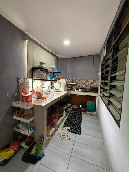 Rumah Teres 1-Tingkat untuk Dijual di Pekan Meru (Kapar) - Sariza Hartanah - Kitchen - PropertyGuru.com.my