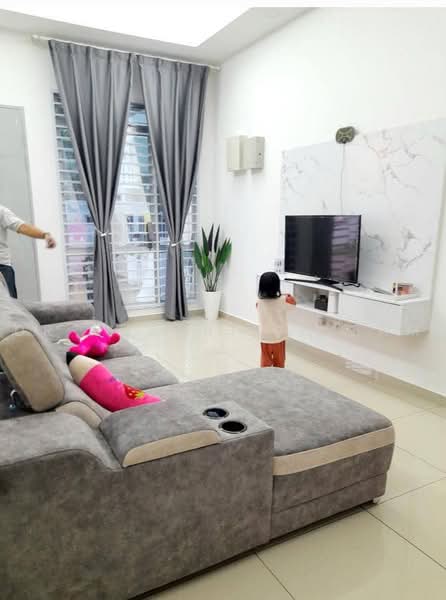 Semi-Detached House for Rent in Telok Panglima Garang (Selangor) - Dr Shahril Nizam - Living Room - PropertyGuru.com.my