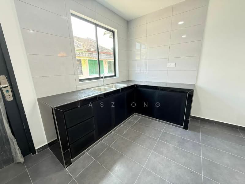 1-storey Terraced House for Sale in Bandar Seri Alam (Masai) - Jasz Ong - Kitchen - PropertyGuru.com.my