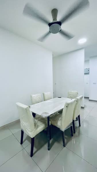 Kediaman Servis untuk Dijual di Aster Green - Wai Ann Teng - Dining Room - PropertyGuru.com.my