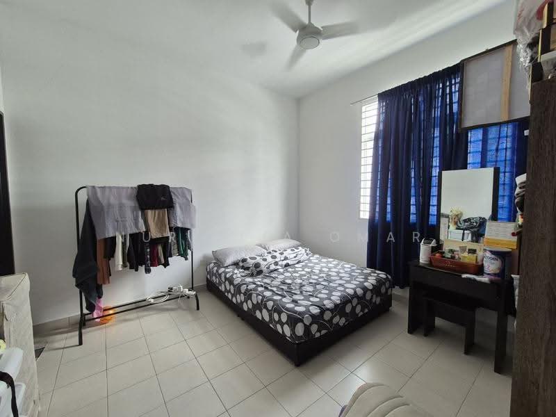 Townhouse for Sale in Sungai Buloh (Selangor) - Nur Alia Omar - Bedroom - PropertyGuru.com.my
