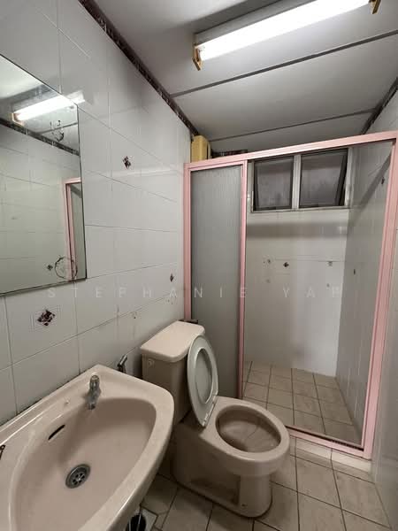 Kondominium untuk Disewa di Endah Villa - Stephanie Yap - Bathroom - PropertyGuru.com.my