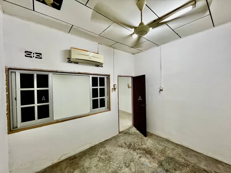 Rumah Teres 1-Tingkat untuk Dijual di Taman Gurun Jaya (Gurun) - Abdul Muhaimin - Interior - PropertyGuru.com.my
