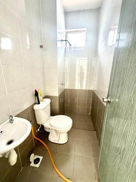 Semi-Detached House for Sale in Bandar Puteri Jaya (Sungai Petani) - Wadie . - Bathroom - PropertyGuru.com.my