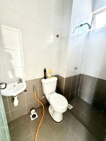 Semi-Detached House for Sale in Bandar Puteri Jaya (Sungai Petani) - Wadie . - Bathroom - PropertyGuru.com.my